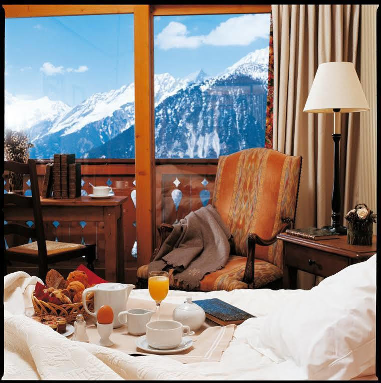 Grand Hotel Au Rond Point Des Pistes Courchevel Luaran gambar