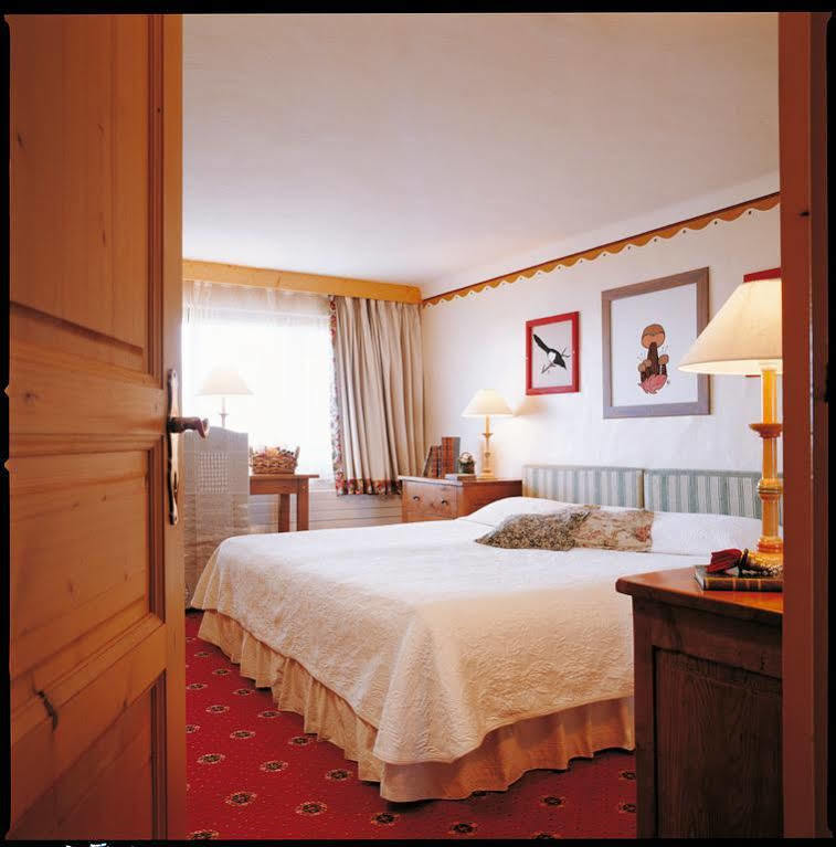 Grand Hotel Au Rond Point Des Pistes Courchevel Luaran gambar